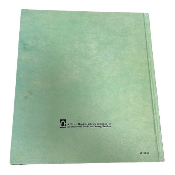 The Little Slipper Man First US Publication 1973 Hardcover Children's‎ Book - Picture 2 of 7